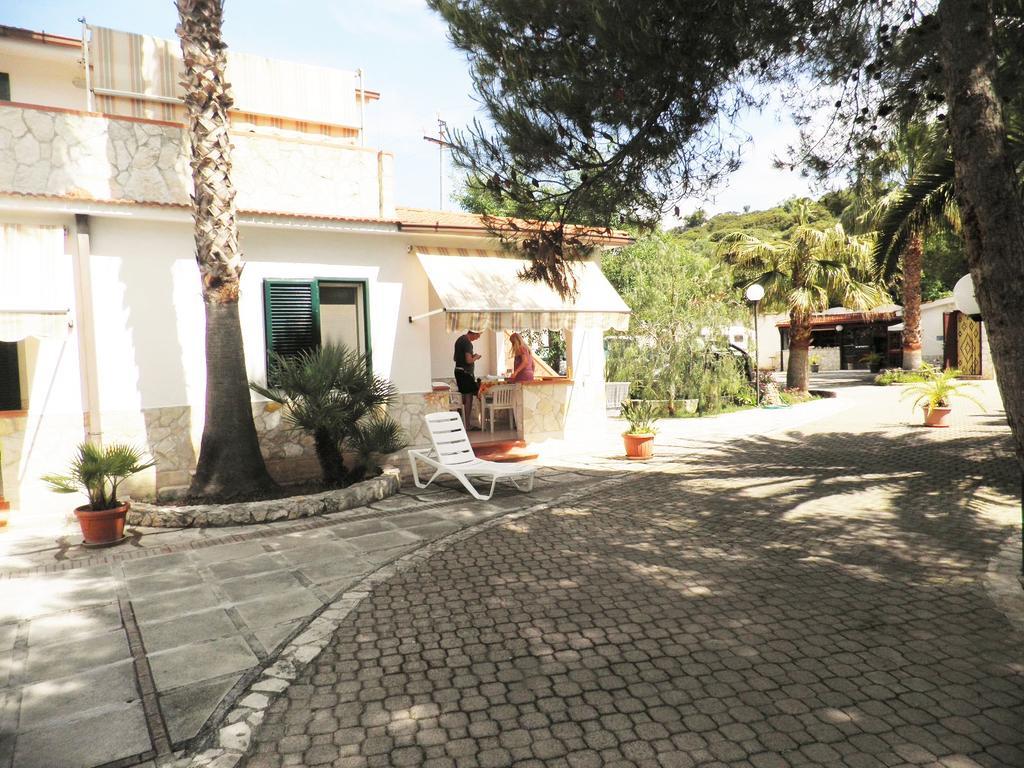 Residence Palm Garden Vieste Exterior photo