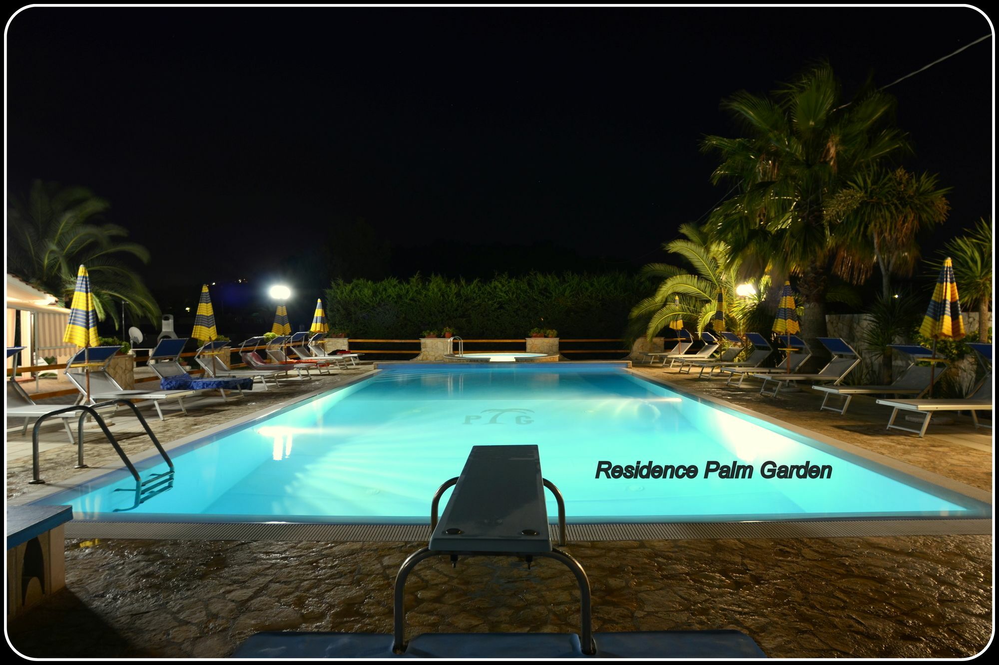 Residence Palm Garden Vieste Exterior photo